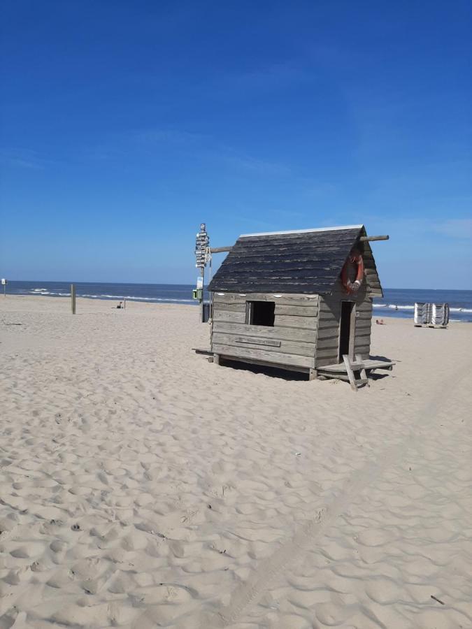 Huisje Finn, Met Grote Tuin En Veel Privacy Dirkshorn Bagian luar foto